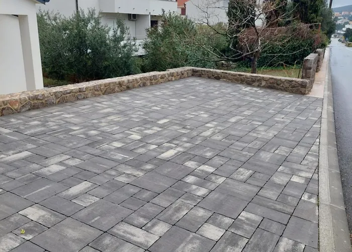 Apartments Cukar